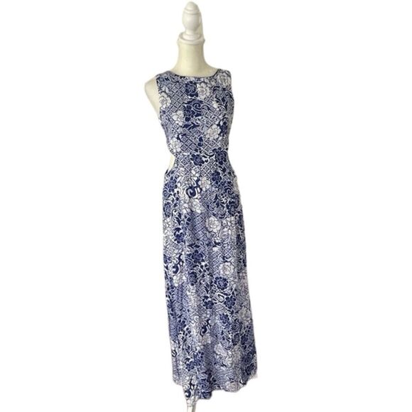 Blue and white Floral maxi with side cutouts size size small - Picture 1 of 10